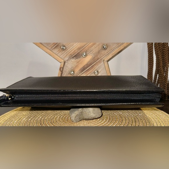 Vintage Gucci Leather Pouch Clutch - Picture 13 of 14